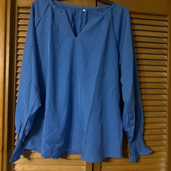 Blouse- NWOT - Picture 1 of 1